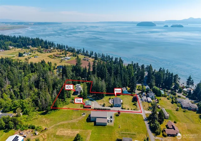 Photo 3 of Manufactured home for sale at 4919 G Loop Rd, Bow, WA 98232 | MLS# NWM2550739 | Listing updated on 2026-10-01