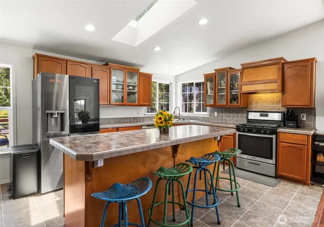 Photo 4 of Manufactured home for sale at 4919 G Loop Rd, Bow, WA 98232 | MLS# NWM2550739 | Listing updated on 2026-10-01