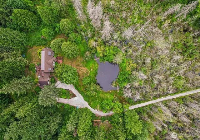 Photo 3 of Single family home for sale at 4902 Issaquah Pine Lake Rd, Sammamish, WA 98029 | MLS# NWM2550756 | Listing updated on 2026-09-22
