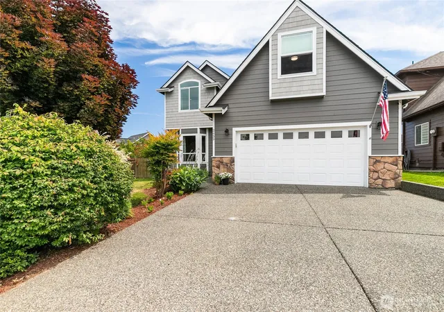 Photo 1 of Single family home for sale at 2639 Glenmore St, Ferndale, WA 98248 | MLS# NWM2550762 | Listing updated on 2026-09-29