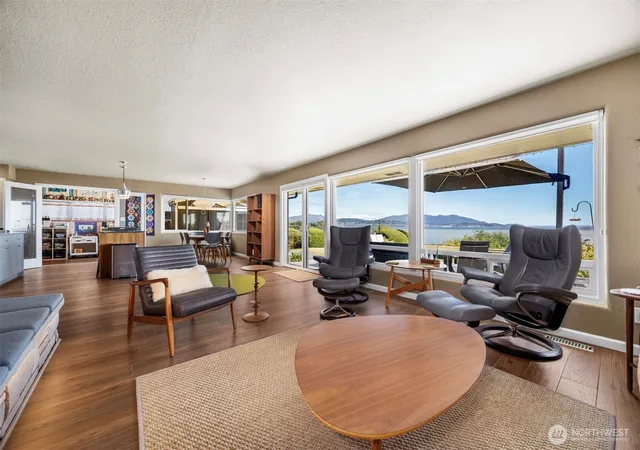 Photo 1 of Sale Pending at 3919 Cliffside Dr, Bellingham, WA 98225 | MLS# NWM2550773 | Listing updated on 2026-09-28