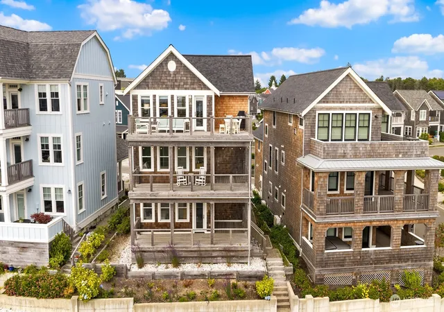 Photo 2 of Single family home for sale at 14 Ocean Tide Ln, Pacific Beach, WA 98571 | MLS# NWM2550783 | Listing updated on 2026-09-24