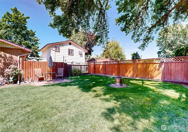 Photo 3 of Multi family home for sale at 301 NE A St #1,2,3, College Place, WA 99324 | MLS# NWM2550802 | Listing updated on 2026-09-22