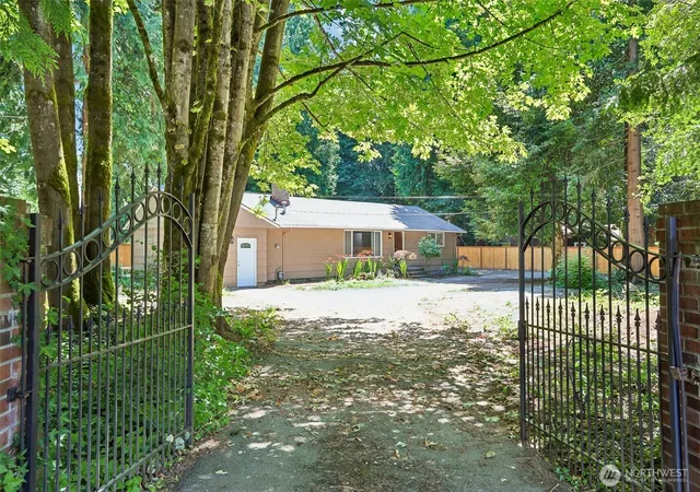 Photo 2 of Single family home for sale at 16220 Ambaum Blvd S, Burien, WA 98148 | MLS# NWM2550816 | Listing updated on 2026-09-22