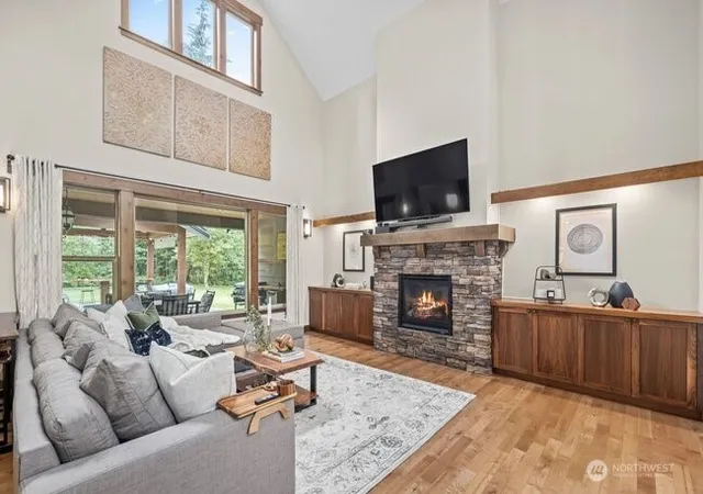 Photo 4 of Sale Pending at 4220 121st Drive NE, Lake Stevens, WA 98258 | MLS# NWM2550827 | Listing updated on 2026-09-23