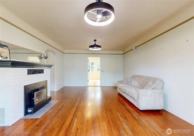 Photo 4 of Sale Pending at 1034 Hobson St, Walla Walla, WA 99362 | MLS# NWM2550832 | Listing updated on 2026-08-21