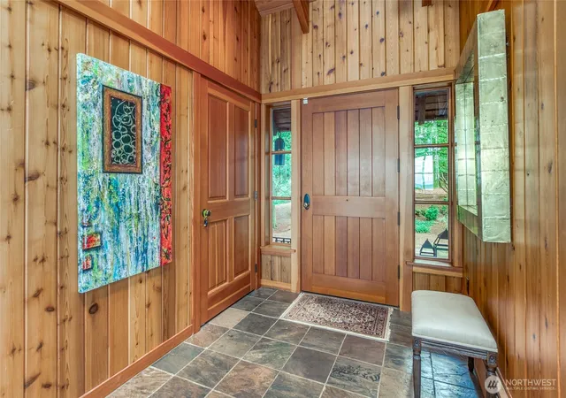 Photo 3 of Single family home for sale at 186 Sunrise Blf Ln, Olga, WA 98279 | MLS# NWM2550883 | Listing updated on 2026-09-24