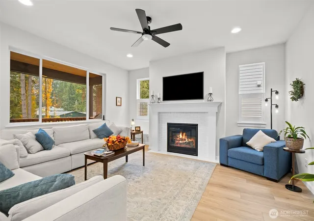 Photo 3 of Contingent at 6479 Halyard Cir Se, Port Orchard, WA 98367 | MLS# NWM2550888 | Listing updated on 2026-09-26