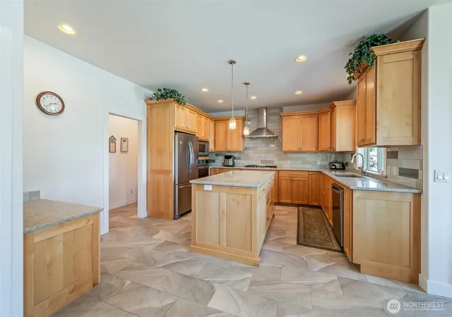 Photo 2 of Sale Pending at 3513 Dianna Way, Wenatchee, WA 98801 | MLS# NWM2550960 | Listing updated on 2026-09-25