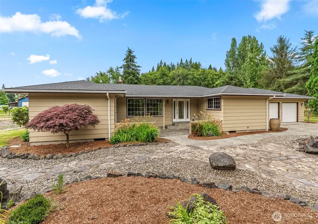 Photo 1 of Single family home for sale at 863 Byham Rd, Winlock, WA 98596 | MLS# NWM2550970 | Listing updated on 2026-09-22