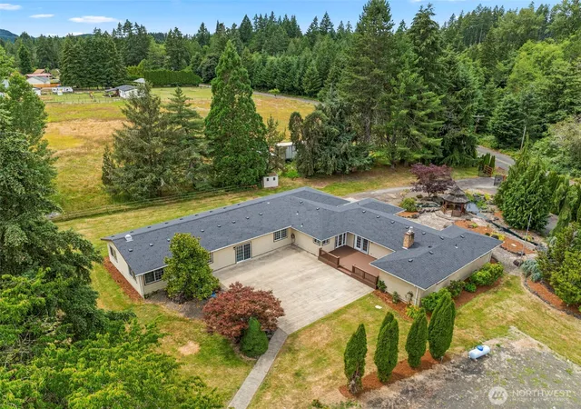 Photo 3 of Single family home for sale at 863 Byham Rd, Winlock, WA 98596 | MLS# NWM2550970 | Listing updated on 2026-09-22