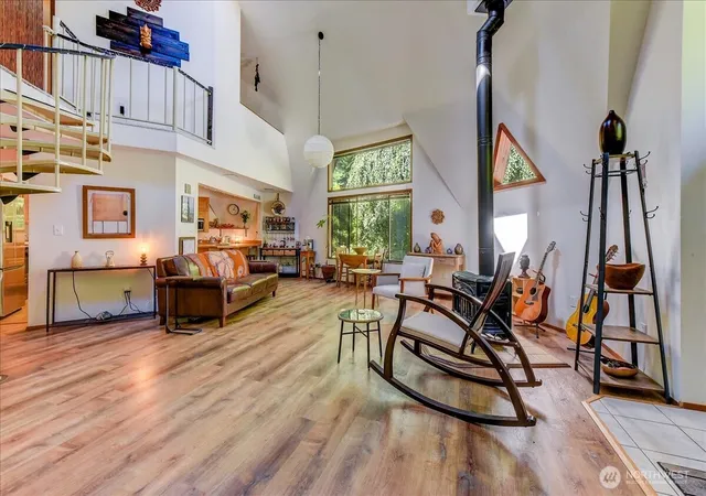 Photo 4 of Single family home for sale at 3971 SE Camano Dr, Camano Island, WA 98282 | MLS# NWM2550973 | Listing updated on 2026-10-01