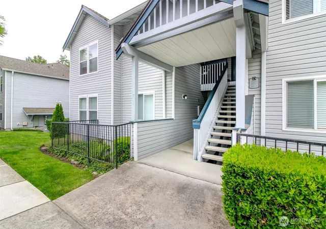 Photo 2 of Sale Pending at 33020 10th Avenue Sw #D102, Federal Way, WA 98023 | MLS# NWM2550979 | Listing updated on 2026-09-23