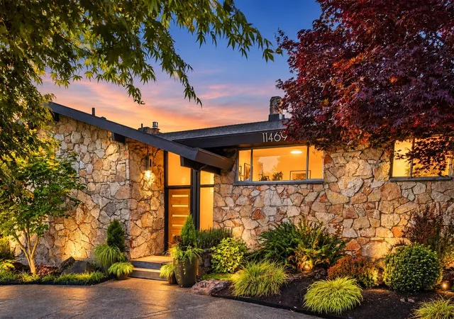 Single family home for sale at 11469 Marine View Dr SW, Seattle, WA 98146 | MLS# NWM2550994