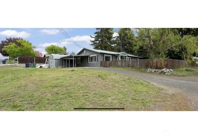 Photo 3 of Single family home for sale at 1591 3rd Street NE, East Wenatchee, WA 98802 | MLS# NWM2551001 | Listing updated on 2026-09-29