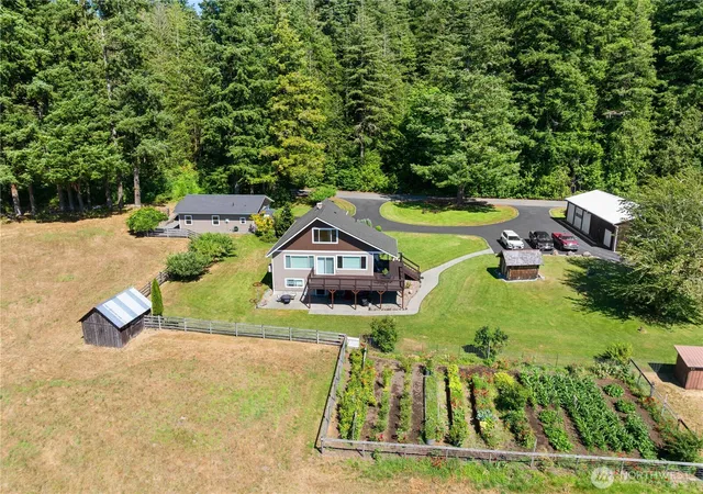 Photo 2 of Single family home for sale at 192 Skinner Rd, Randle, WA 98377 | MLS# NWM2551058 | Listing updated on 2026-09-22