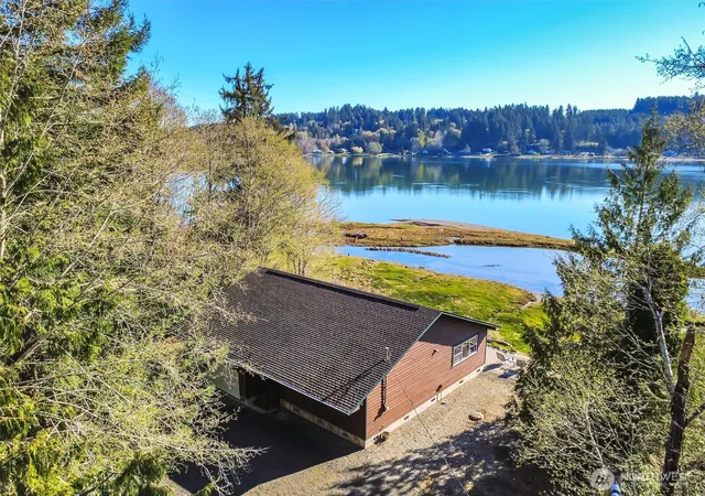 Photo 1 of Single family home for sale at 730 E N Bay Rd, Allyn, WA 98524 | MLS# NWM2551078 | Listing updated on 2026-09-28