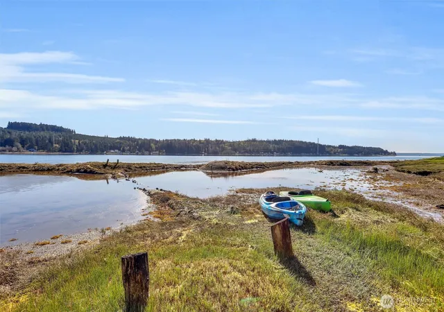Photo 3 of Single family home for sale at 730 E N Bay Rd, Allyn, WA 98524 | MLS# NWM2551078 | Listing updated on 2026-09-28
