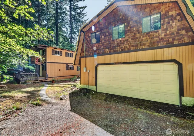 Photo 2 of Single family home for sale at 101 Cascade Dr, Packwood, WA 98361 | MLS# NWM2551081 | Listing updated on 2026-09-22