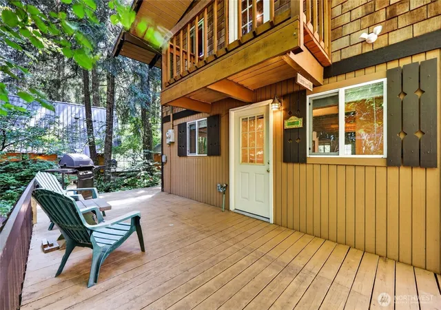 Photo 3 of Single family home for sale at 101 Cascade Dr, Packwood, WA 98361 | MLS# NWM2551081 | Listing updated on 2026-09-22