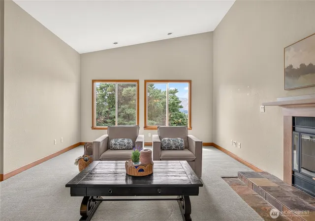 Photo 4 of Condo for sale at 520 11th Street NE #4, East Wenatchee, WA 98802 | MLS# NWM2551083 | Listing updated on 2026-09-24