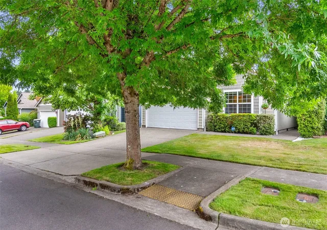 Photo 3 of Single family home for sale at 2845 Alyssa Ct SE, Olympia, WA 98501 | MLS# NWM2551084 | Listing updated on 2026-09-22