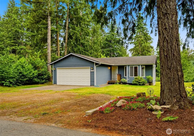 Photo 3 of Single family home for sale at 44207 Pine Rd, Gold Bar, WA 98251 | MLS# NWM2551150 | Listing updated on 2026-09-18