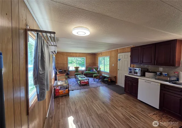 Photo 3 of Manufactured home for sale at 108 Savio Rd E, Randle, WA 98377 | MLS# NWM2551172 | Listing updated on 2026-09-22