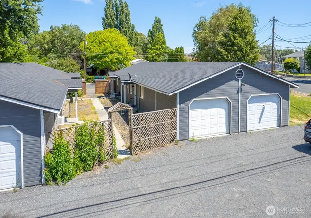 Photo 2 of Multi family home for sale at 716 Frey Rd Nw, Ephrata, WA 98823 | MLS# NWM2551175 | Listing updated on 2026-09-24