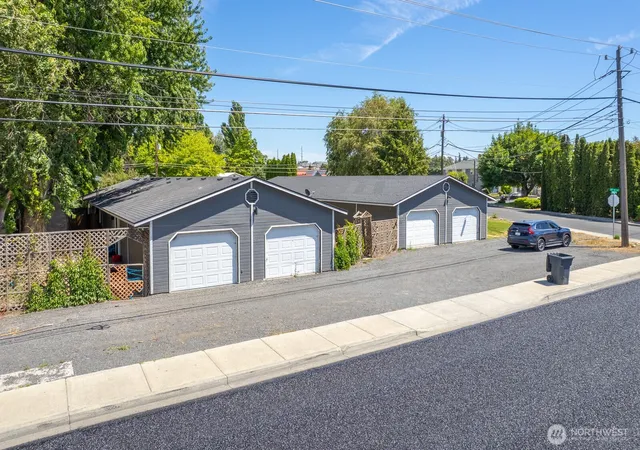 Photo 3 of Multi family home for sale at 716 Frey Rd Nw, Ephrata, WA 98823 | MLS# NWM2551175 | Listing updated on 2026-09-24