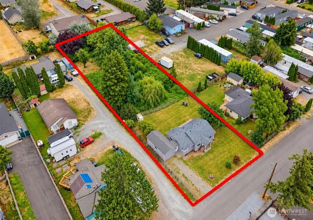 Photo 1 of Single family home for sale at 216 4th Ave Sw, Pacific, WA 98047 | MLS# NWM2551197 | Listing updated on 2026-10-01