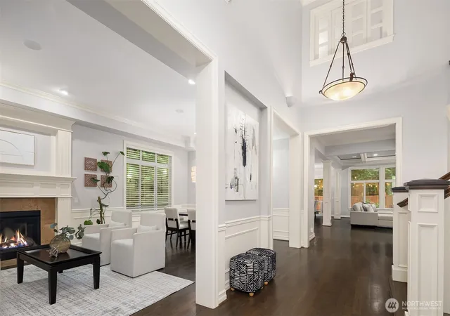 Photo 3 of Single family home for sale at 254 259th Place Ne, Sammamish, WA 98074 | MLS# NWM2551206 | Listing updated on 2026-09-30