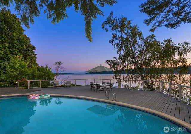 Photo 2 of Sale Pending at 5858 Crystal Springs Dr Ne, Bainbridge Island, WA 98110 | MLS# NWM2551218 | Listing updated on 2026-09-19