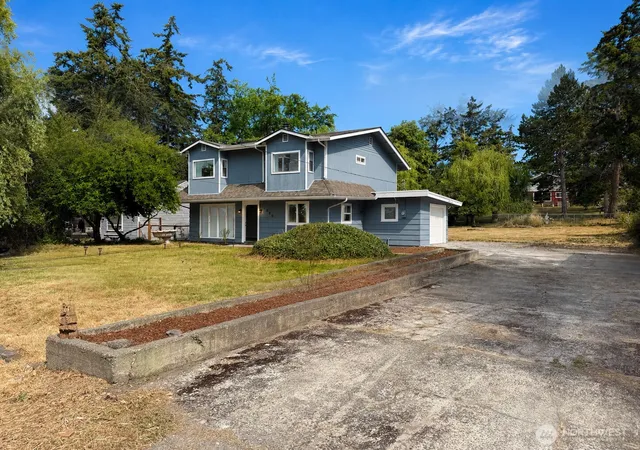 Photo 3 of Single family home for sale at 1040 W Shady Ln #WA, Oak Harbor, WA 98277 | MLS# NWM2551270 | Listing updated on 2026-09-24