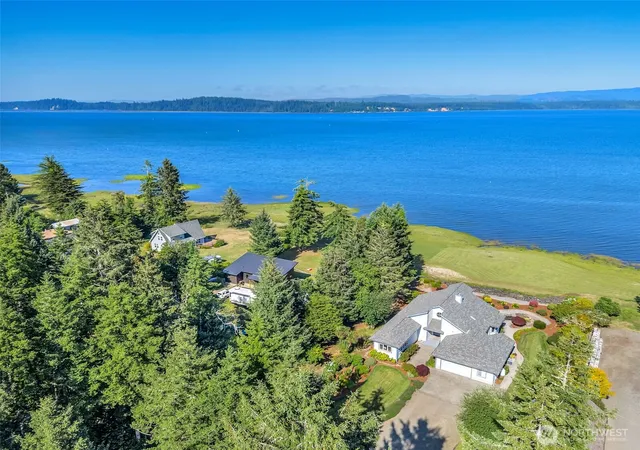 Photo 2 of Sale Pending at 18114 Sandridge Rd, Long Beach, WA 98631 | MLS# NWM2551272 | Listing updated on 2026-09-25