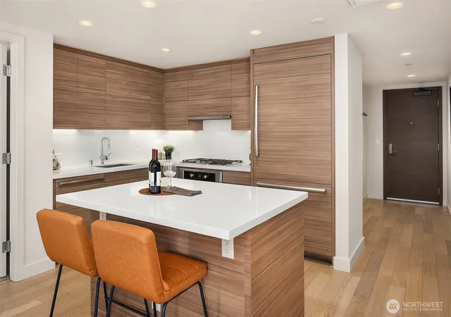 Photo 3 of Condo for sale at 588 Bell St #3201S, Seattle, WA 98121 | MLS# NWM2551278 | Listing updated on 2026-09-03