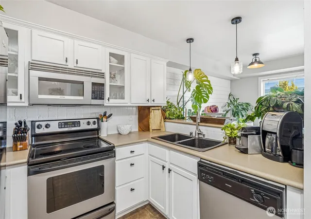 Photo 2 of Condo for sale at 700 32nd Street #A302, Bellingham, WA 98225 | MLS# NWM2551284 | Listing updated on 2026-09-22