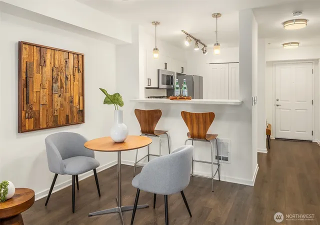 Photo 4 of Condo for sale at 118 107th Avenue NE #B104, Bellevue, WA 98004 | MLS# NWM2551296 | Listing updated on 2026-09-22
