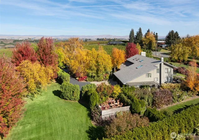Photo 1 of Sale Pending at 7610 Scenic Dr, Yakima, WA 98908 | MLS# NWM2551356 | Listing updated on 2026-09-25