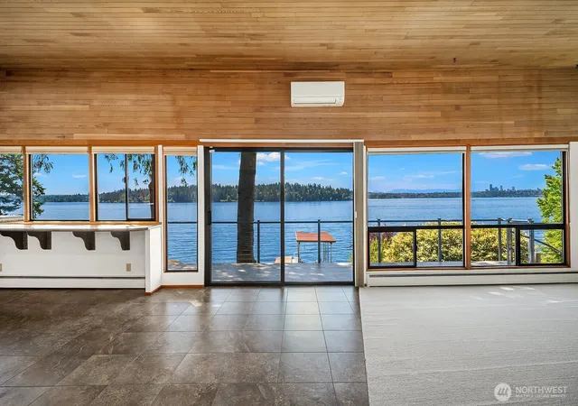 Photo 3 of Single family home for sale at 4835 Forest Ave Se, Mercer Island, WA 98040 | MLS# NWM2551386 | Listing updated on 2026-09-26