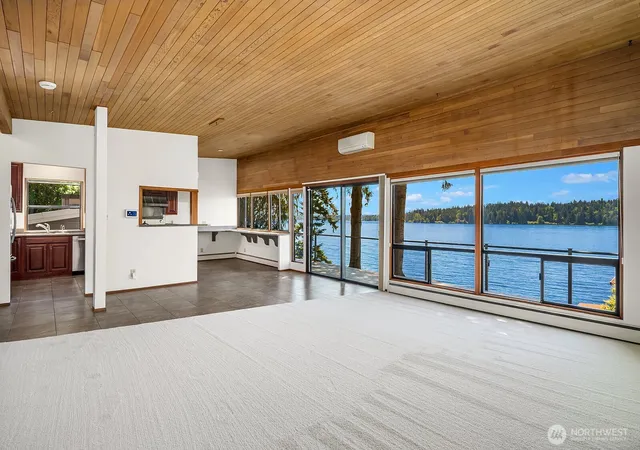 Photo 4 of Single family home for sale at 4835 Forest Ave SE, Mercer Island, WA 98040 | MLS# NWM2551386 | Listing updated on 2026-09-26