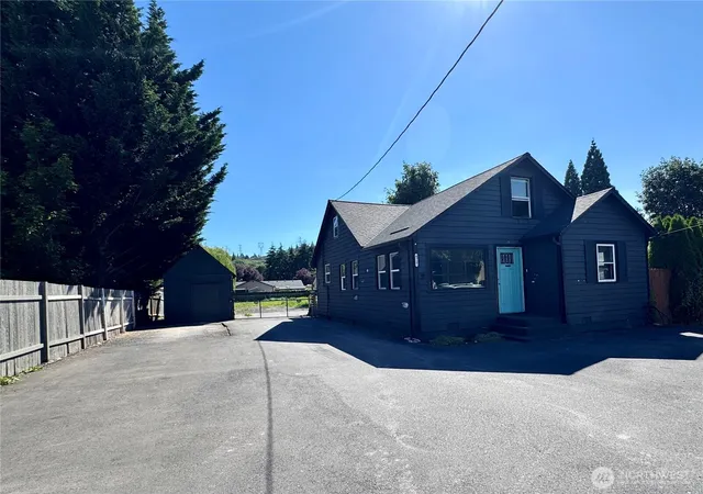 Photo 1 of Sale Pending at 4727 Ocean Beach Hwy, Longview, WA 98632 | MLS# NWM2551390 | Listing updated on 2026-09-25