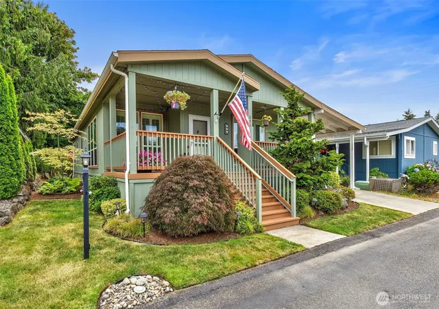 Photo 1 of Sale Pending at 6586 Ne Aquarius Ln, Bremerton, WA 98311 | MLS# NWM2551433 | Listing updated on 2026-09-03