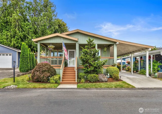 Photo 2 of Sale Pending at 6586 Ne Aquarius Ln, Bremerton, WA 98311 | MLS# NWM2551433 | Listing updated on 2026-09-03
