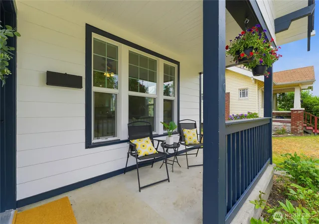 Photo 2 of Sale Pending at 6110 S Park Ave, Tacoma, WA 98408 | MLS# NWM2551448 | Listing updated on 2026-09-18