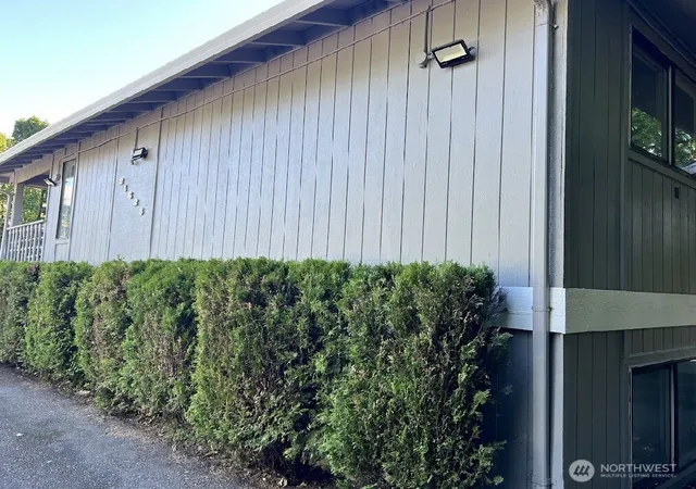 Photo 4 of Sale Pending at 21623 30th Avenue S, Des Moines, WA 98198 | MLS# NWM2551473 | Listing updated on 2026-08-14