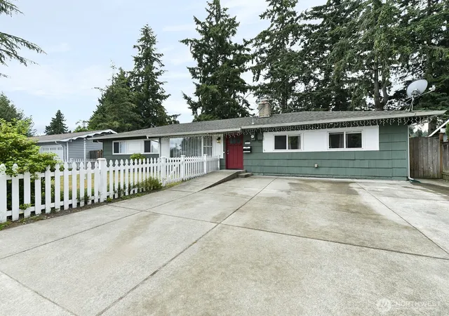 Photo 1 of Single family home for sale at 2612 North St Se, Auburn, WA 98002 | MLS# NWM2551483 | Listing updated on 2026-09-22