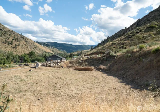 Photo 3 of Land for sale at 224 Hillcreek Ln, Wenatchee, WA 98801 | MLS# NWM2551491 | Listing updated on 2026-09-22