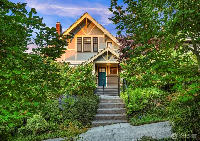 Photo 3 of Single family home for sale at 2612 1st Avenue N, Seattle, WA 98109 | MLS# NWM2551492 | Listing updated on 2026-09-22