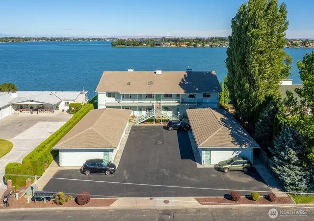 Photo 4 of Condo for sale at 2600 W Marina Dr #5, Moses Lake, WA 98837 | MLS# NWM2551498 | Listing updated on 2026-09-21